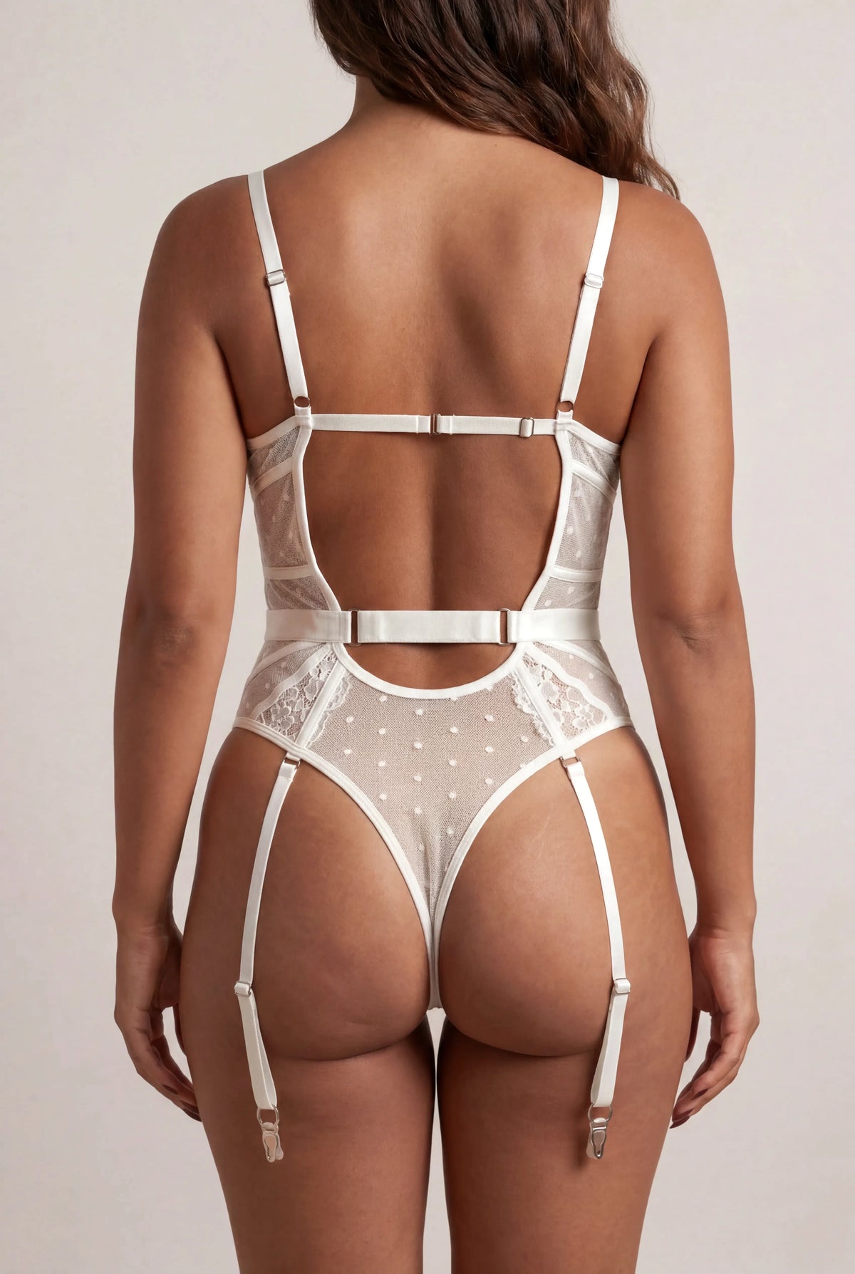 Body en dentelle avec tour de cuisses - AUDACE Blanc - NAKED Underwear - Close-up produit dos
