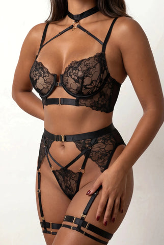 Four-piece lingerie set - ALIA Black 