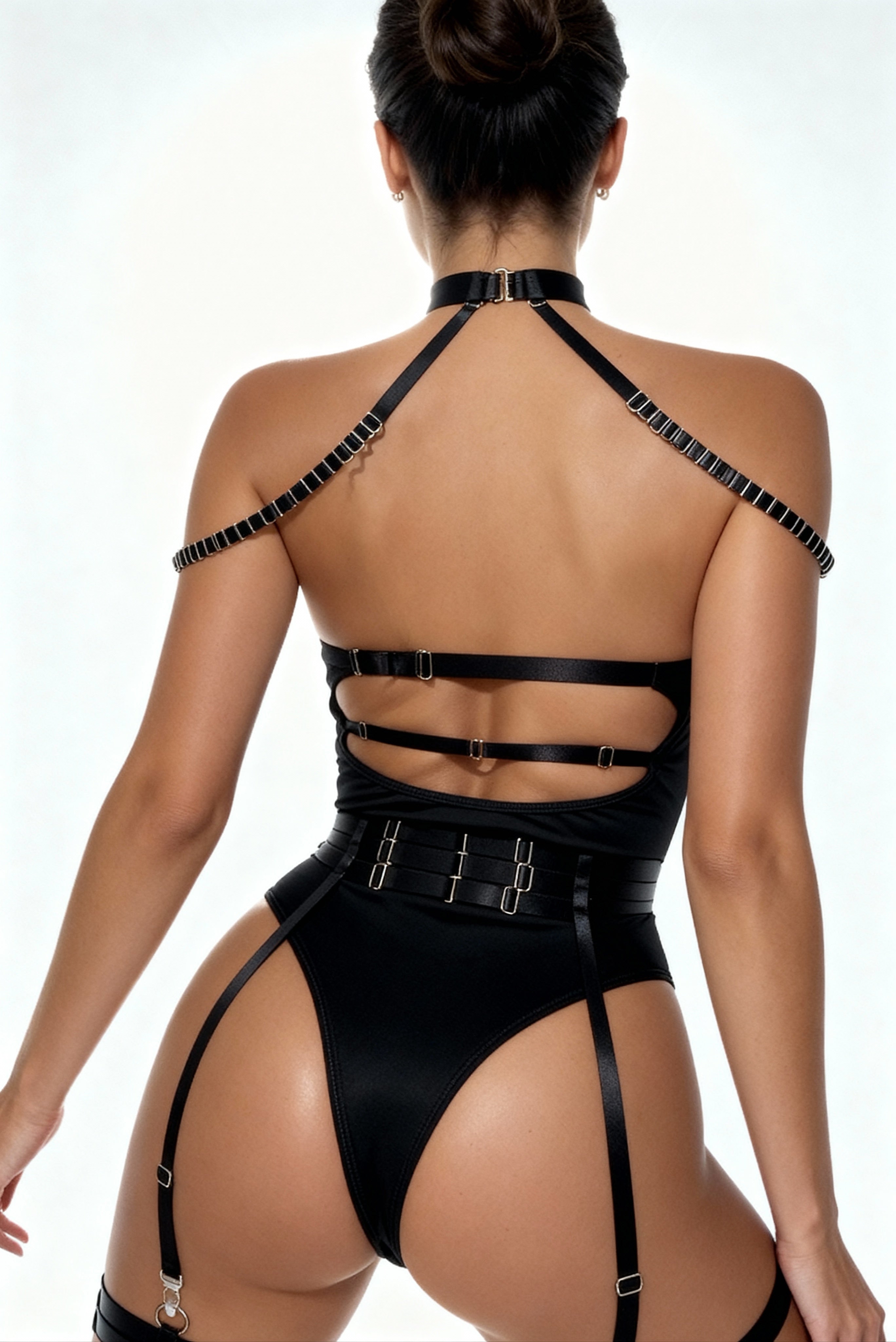 Body with suspenders - MILLA